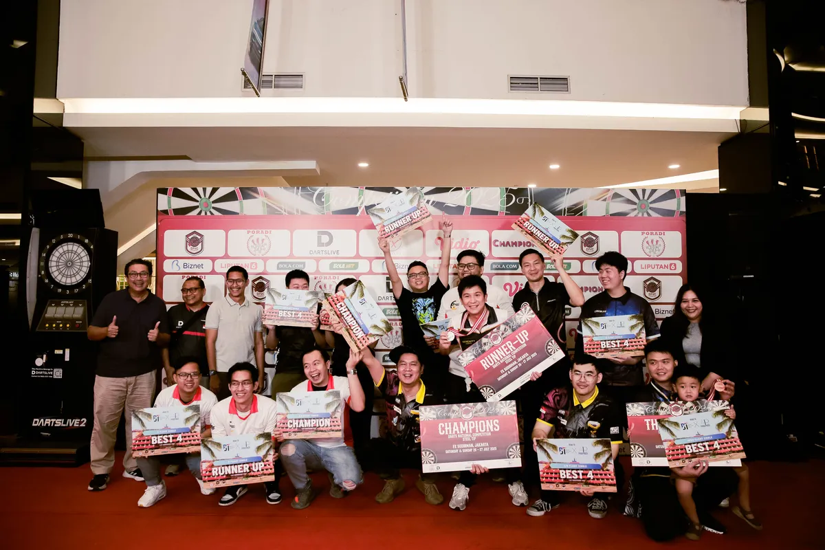 Komunitas PORADI berkumpul di turnamen darts nasional